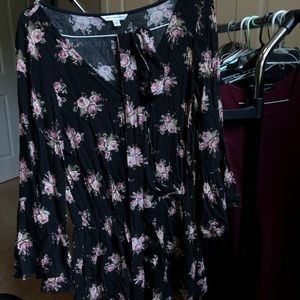 Short Floral Romper w/long sleeves